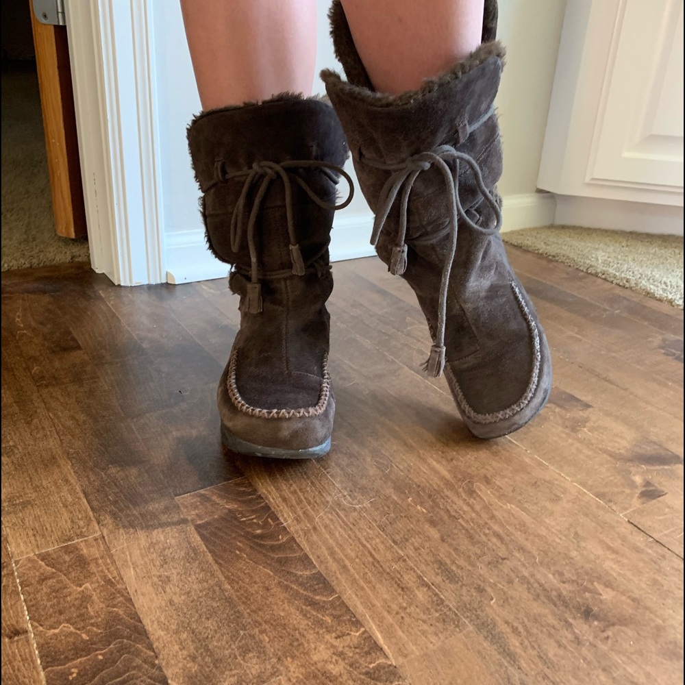 Earth Montage Brown Beaver Suede (tie) Boots